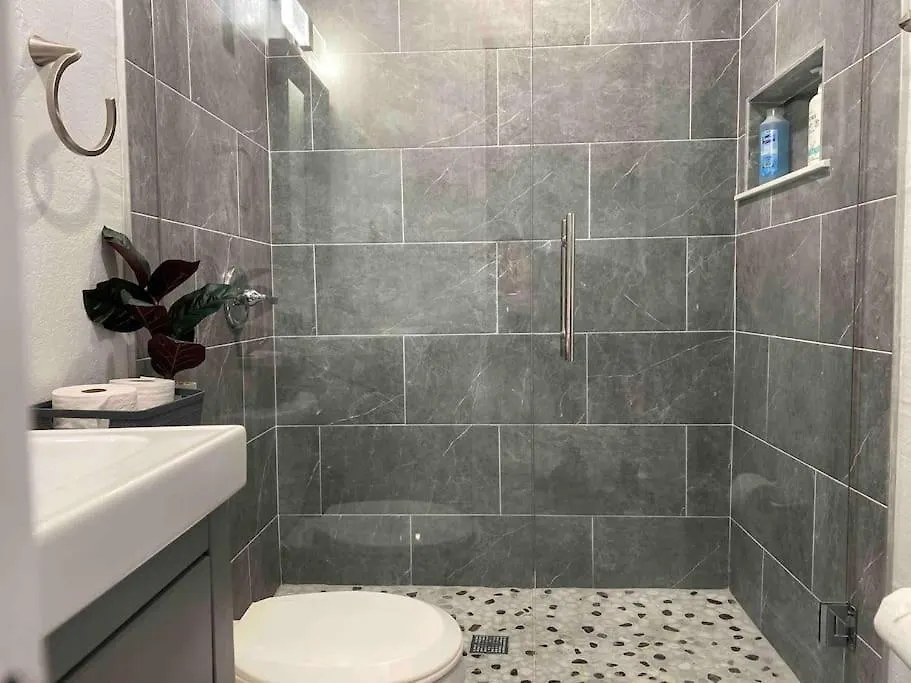 Semesterbostad Charming 2-Beds Central Clearwater Apartment With Private Backyard