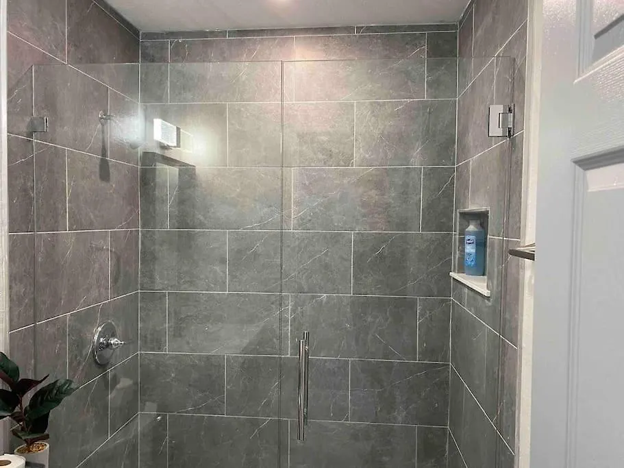 Charming 2-Beds Central Clearwater Apartment With Private Backyard 0*,