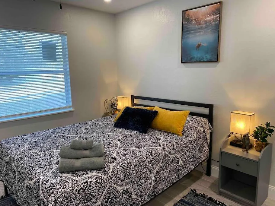 Charming 2-Beds Central Clearwater Apartment With Private Backyard 0*,  USA